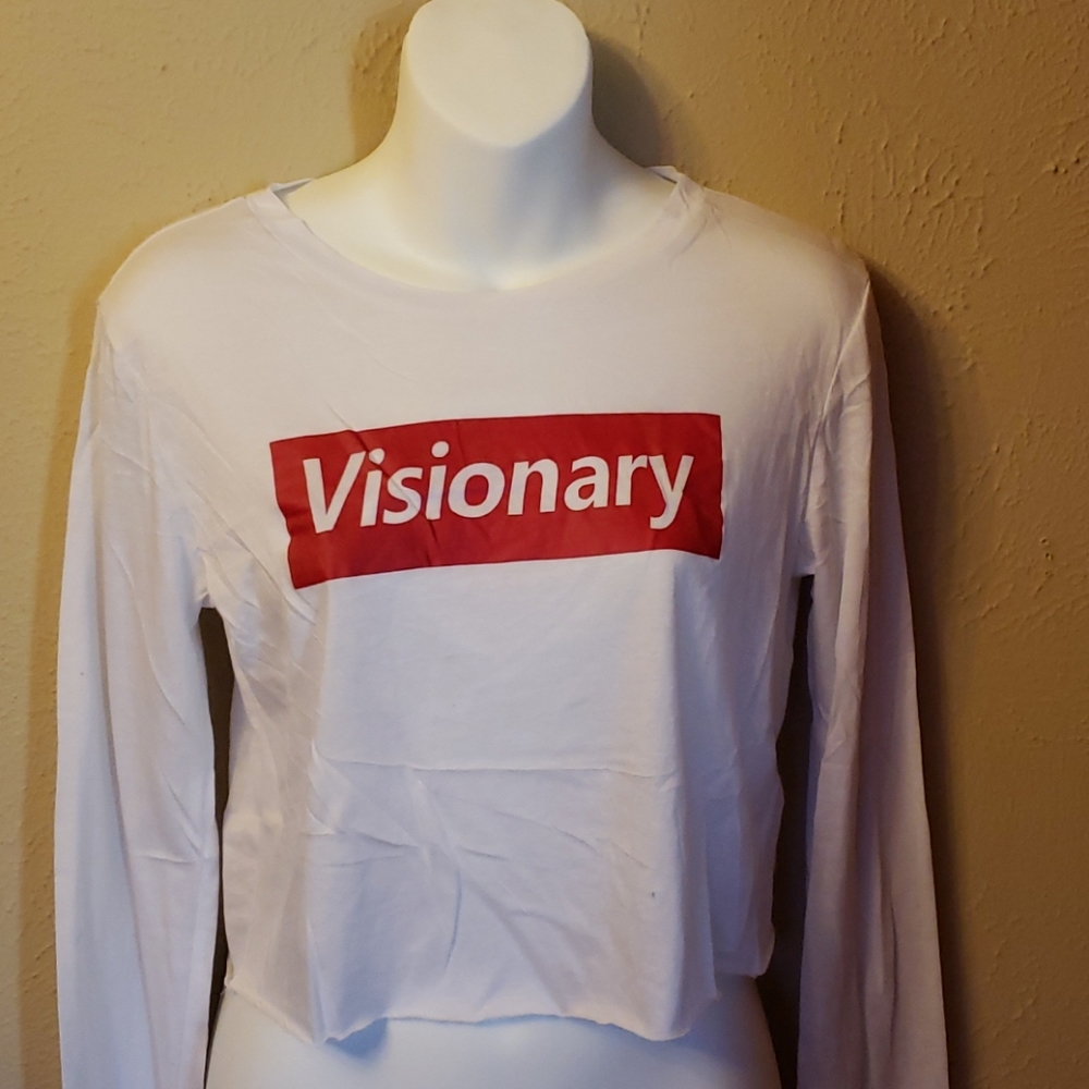 Visionary cropped tee